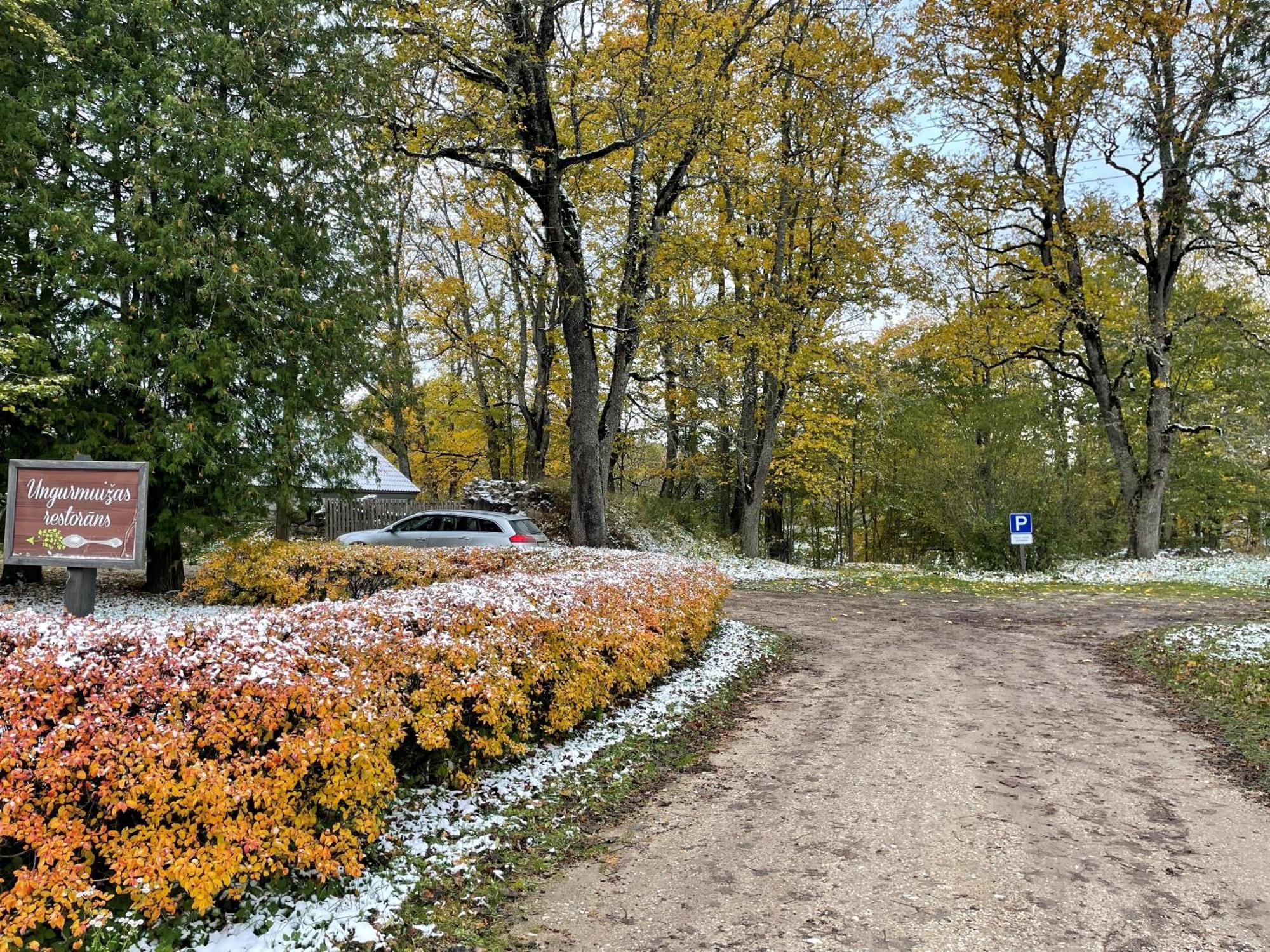 Ungurmuiza Otel Auciems Dış mekan fotoğraf
